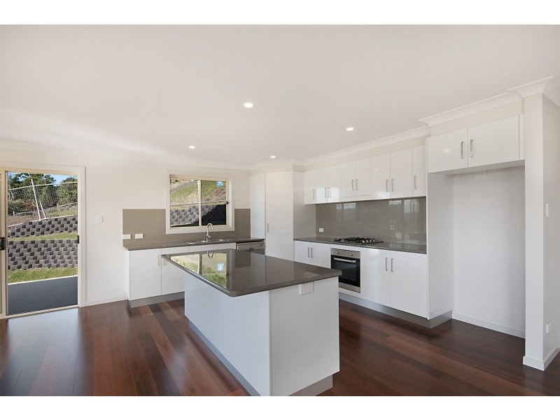 13 Angela Place (off Barham St), East Lismore NSW 2480