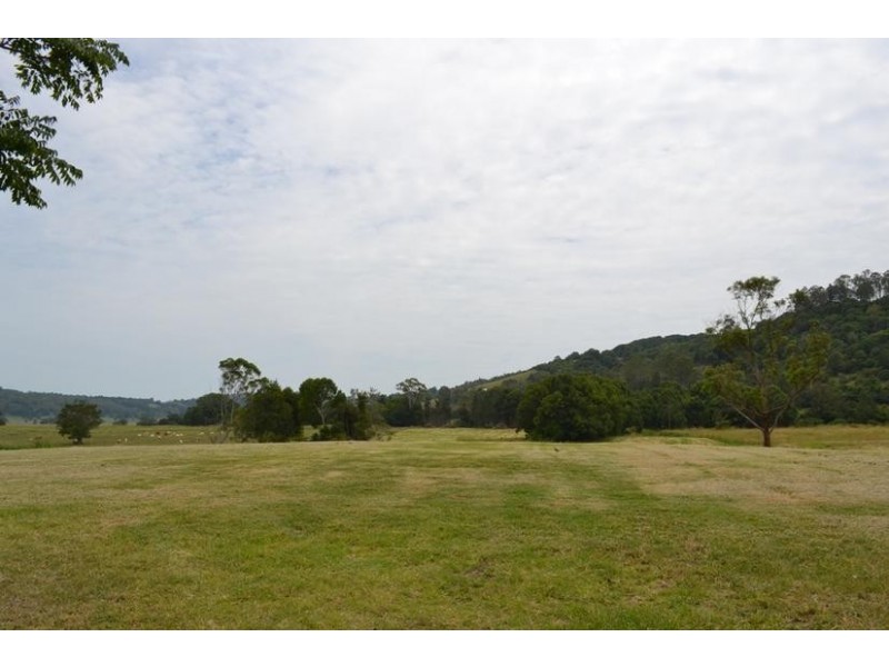 9 Charlton Avenue, South Lismore NSW 2480