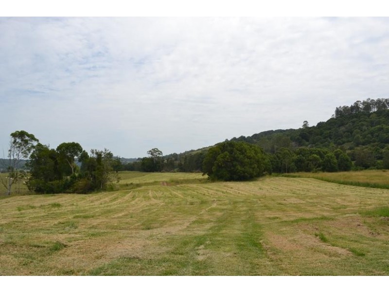 9 Charlton Avenue, South Lismore NSW 2480