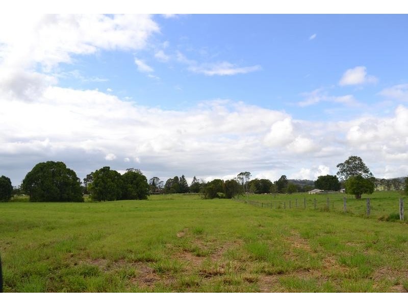 9 Charlton Avenue, South Lismore NSW 2480