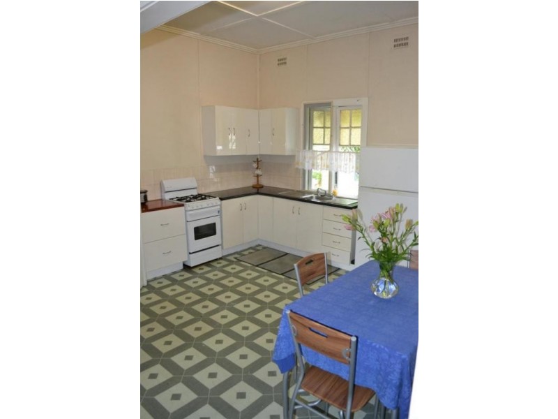 27 Cathcart Street, Girards Hill NSW 2480