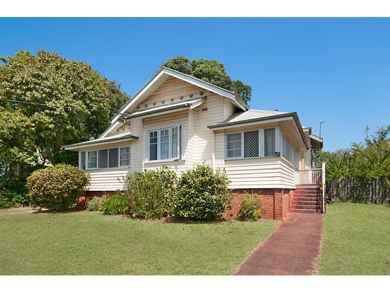 55 Avondale Avenue, East Lismore NSW 2480