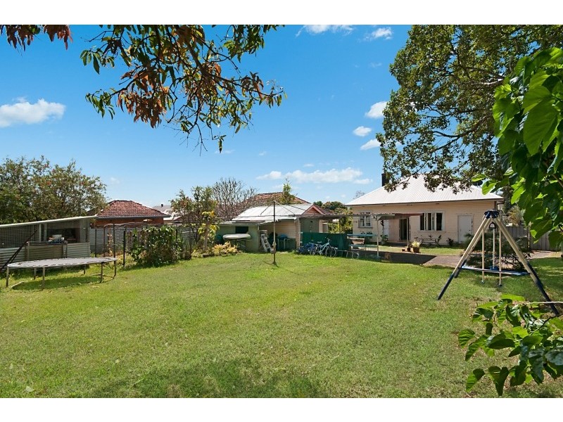 55 Avondale Avenue, East Lismore NSW 2480