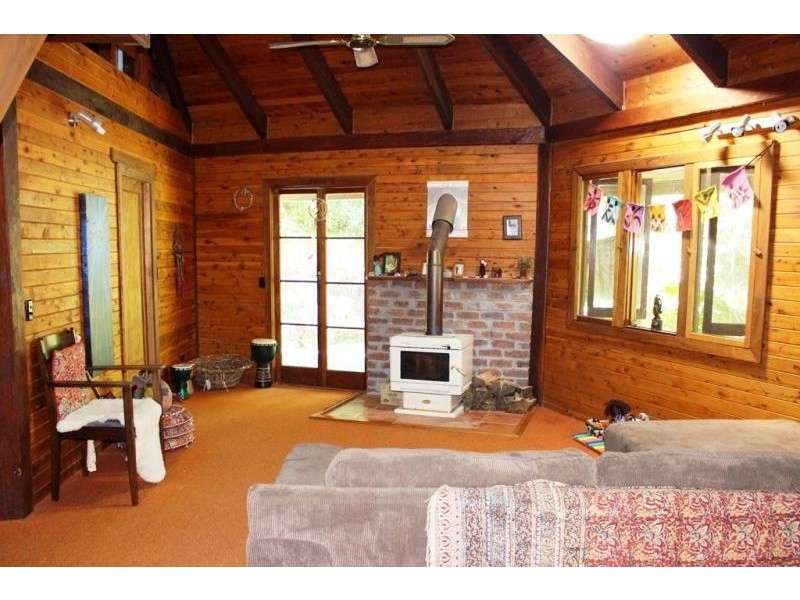 402 Bishops Creek Road, Coffee Camp NSW 2480