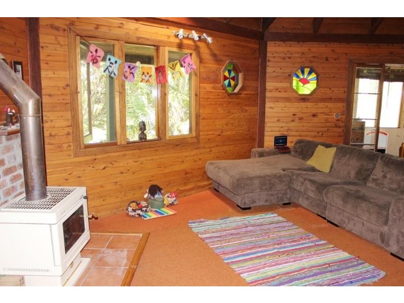 402 Bishops Creek Road, Coffee Camp NSW 2480