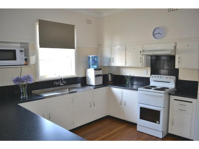 8 Weaver Street, Lismore NSW 2480