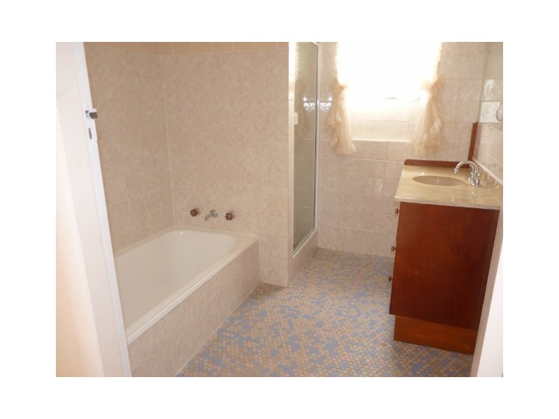 27 Ubrhien Street, Lismore NSW 2480