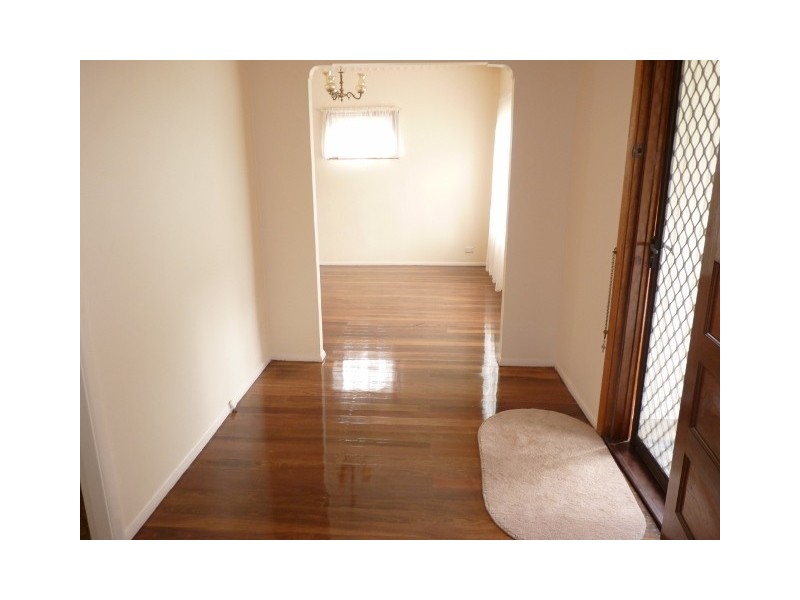 27 Ubrhien Street, Lismore NSW 2480