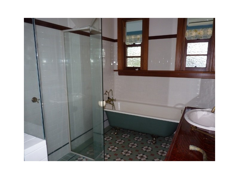 77 Cathcart Street, Girards Hill NSW 2480