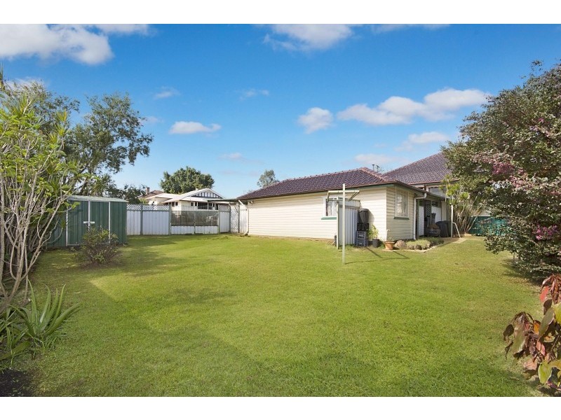 64 Avondale Avenue, East Lismore NSW 2480