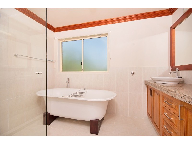 2/30 Barr Scott Drive (off Gallagher Dr), Lismore Heights NSW 2480