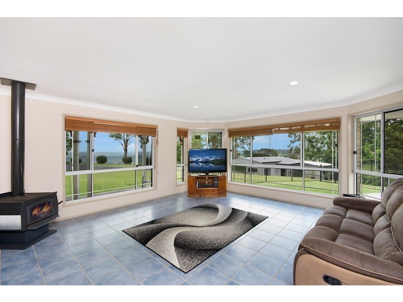 6 Whispering Valley Drive, Richmond Hill NSW 2480