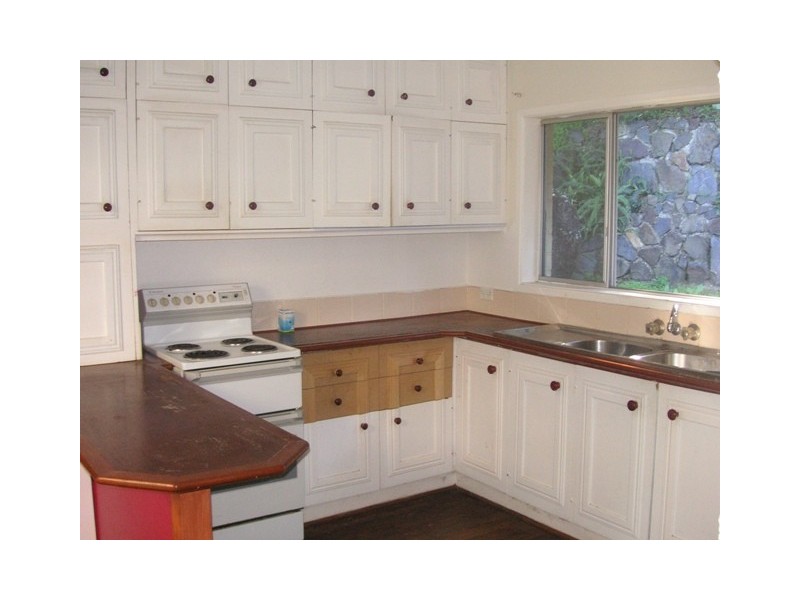 16 Showview Street, Girards Hill NSW 2480