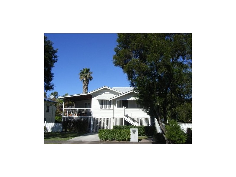 17 Avondale Avenue, East Lismore NSW 2480