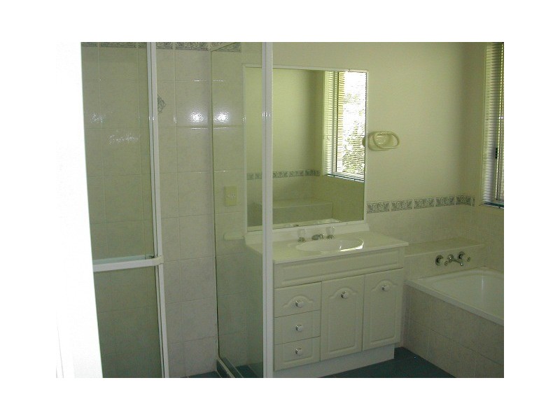 4 Gloria Crescent, Richmond Hill NSW 2480