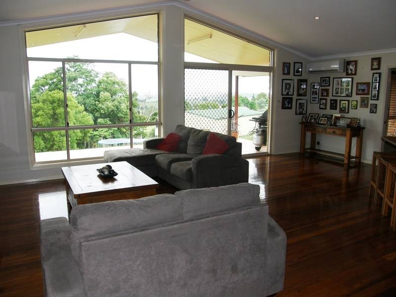 22 Dunromin Drive, Modanville NSW 2480