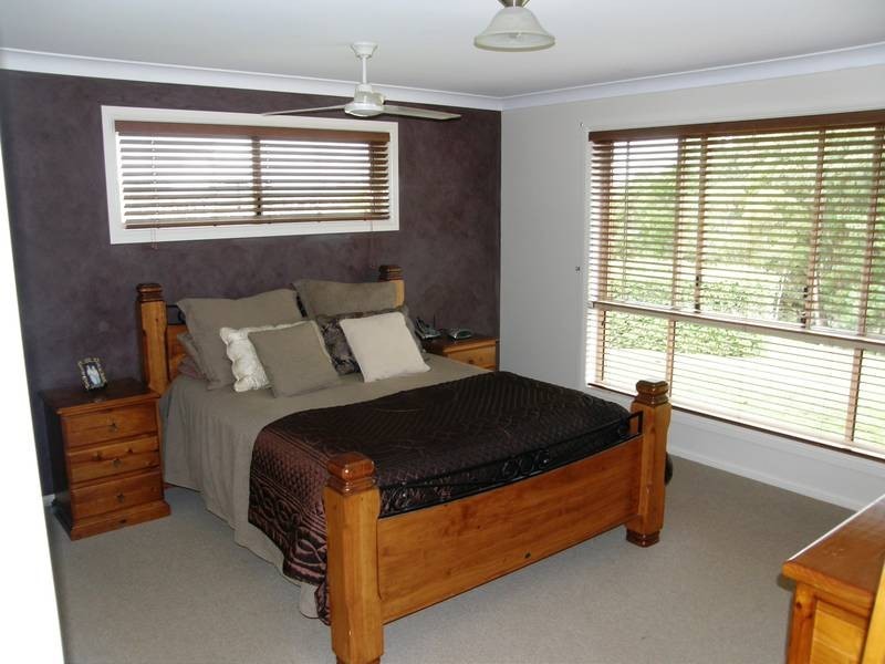 22 Dunromin Drive, Modanville NSW 2480