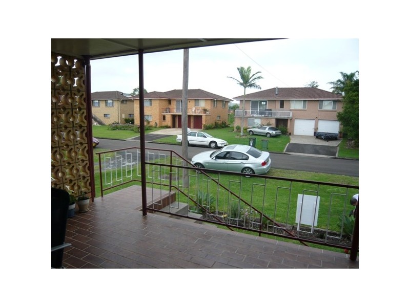 12 Maloney Avenue, South Lismore NSW 2480