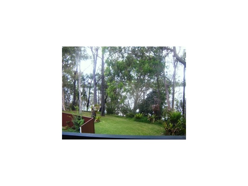 4 KIAH VIEW, Bolton Point NSW 2283