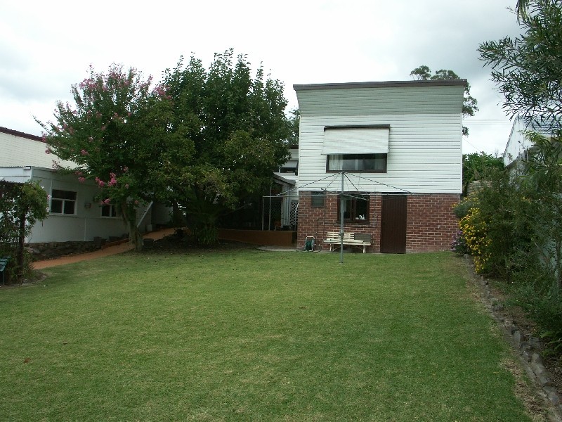 27 Rhodes Street, Blackalls Park NSW 2283
