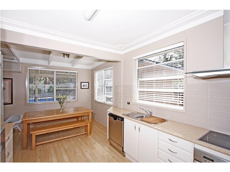 52 Fishing Point Road, Fishing Point NSW 2283