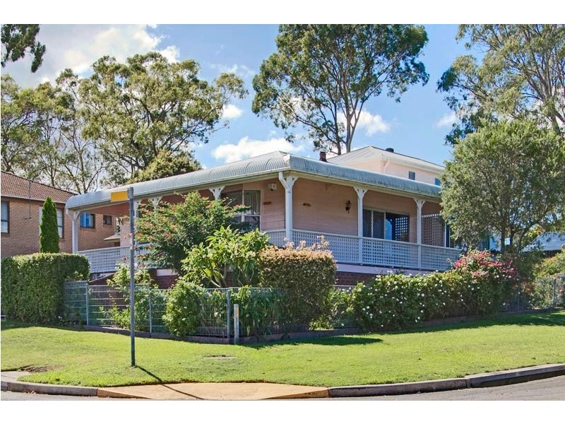 34 Lake Road, Fennell Bay NSW 2283