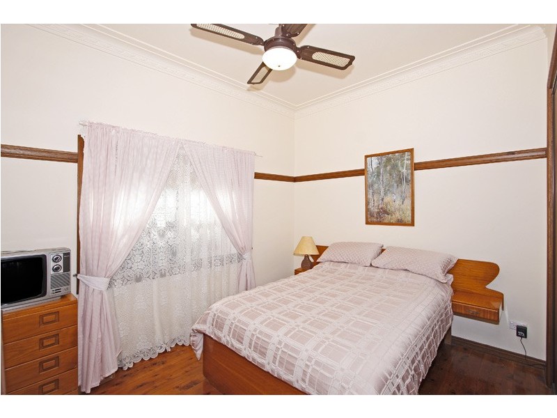 34 Lake Road, Fennell Bay NSW 2283