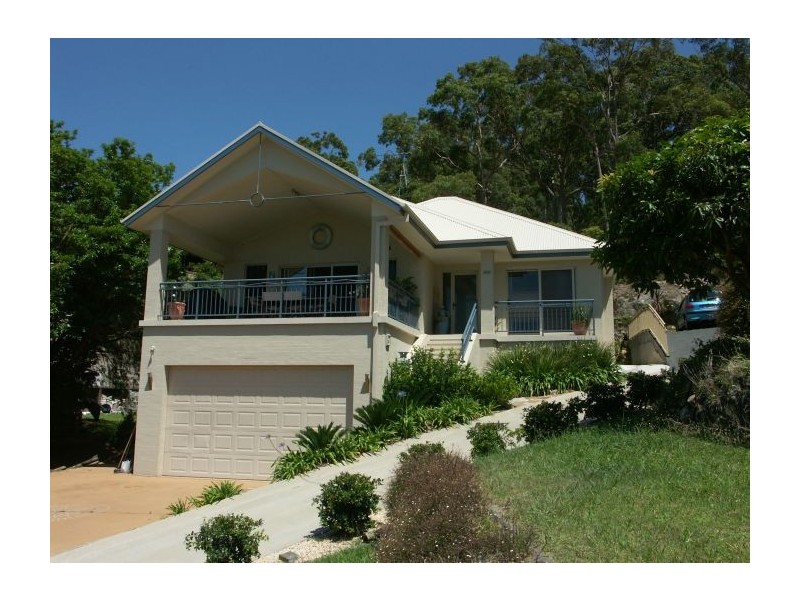 134 Fishing Point Road, Fishing Point NSW 2283