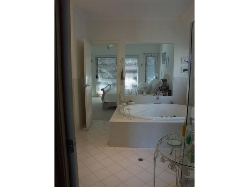 134 Fishing Point Road, Fishing Point NSW 2283