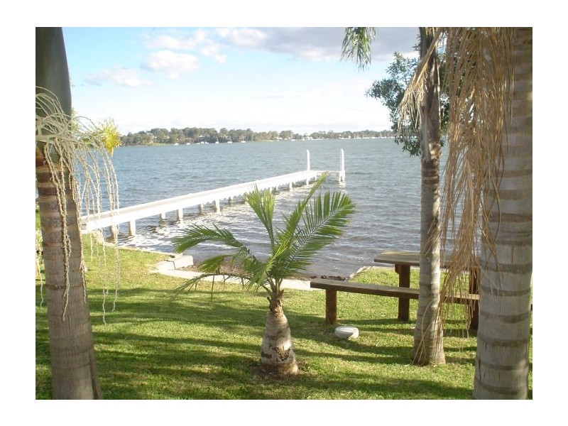 24 Sealand Road, Fishing Point NSW 2283
