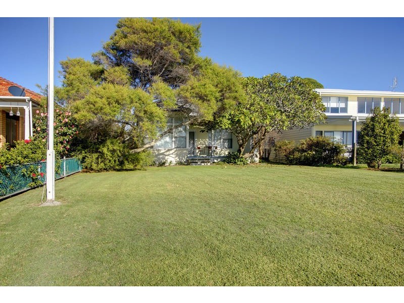 73 & 75 Excelsior Parade, Toronto NSW 2283