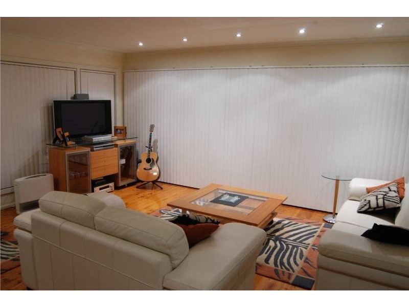 171 Bay Road, Bolton Point NSW 2283