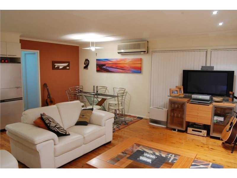 171 Bay Road, Bolton Point NSW 2283