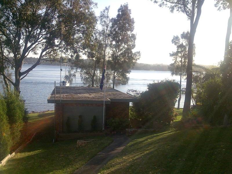 141 Coal Point Road, Coal Point NSW 2283