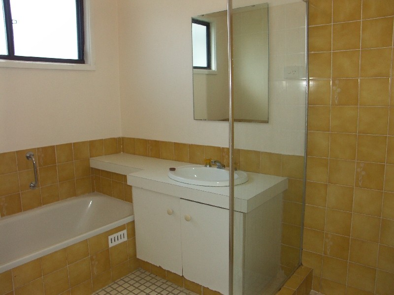 4B Macquarie Road, Fennell Bay NSW 2283