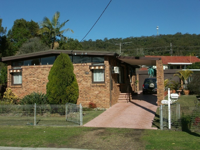 194 Awaba Road, Toronto NSW 2283