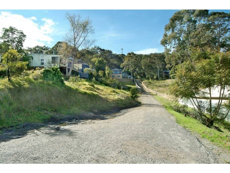91 Coal Point Road, Coal Point NSW 2283