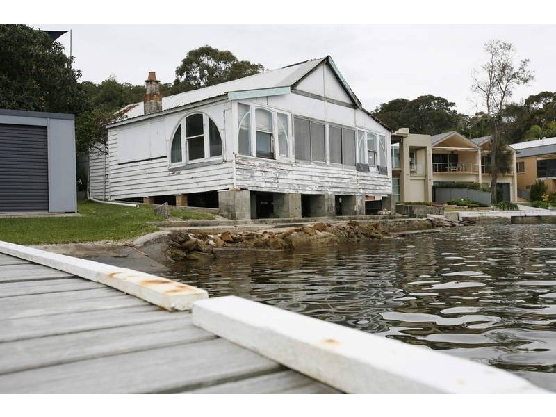 91 Coal Point Road, Coal Point NSW 2283