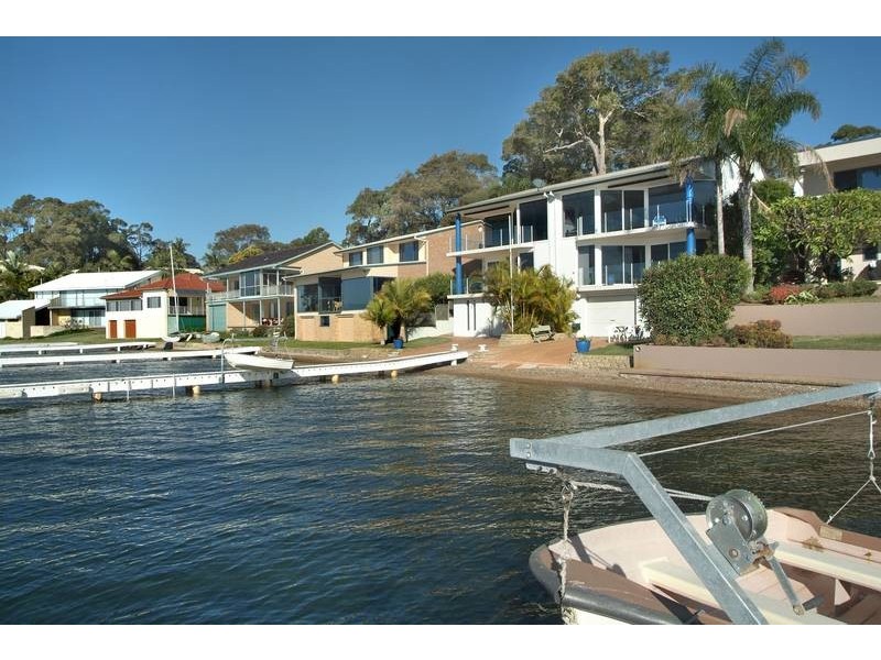 2/330 Skye Point Road, Coal Point NSW 2283