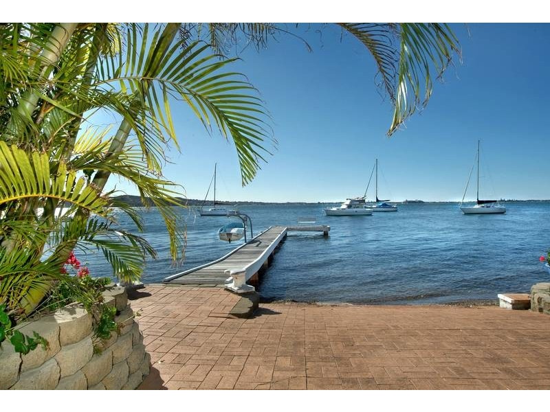 2/330 Skye Point Road, Coal Point NSW 2283