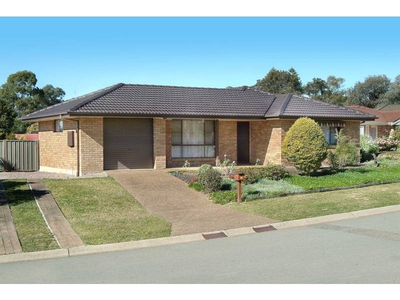 13 Angela Close, Carey Bay NSW 2283