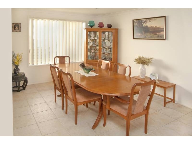 2 Grevillea Grove, Toronto NSW 2283