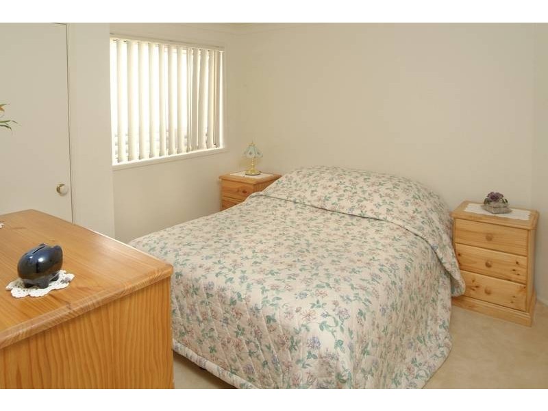 2 Grevillea Grove, Toronto NSW 2283