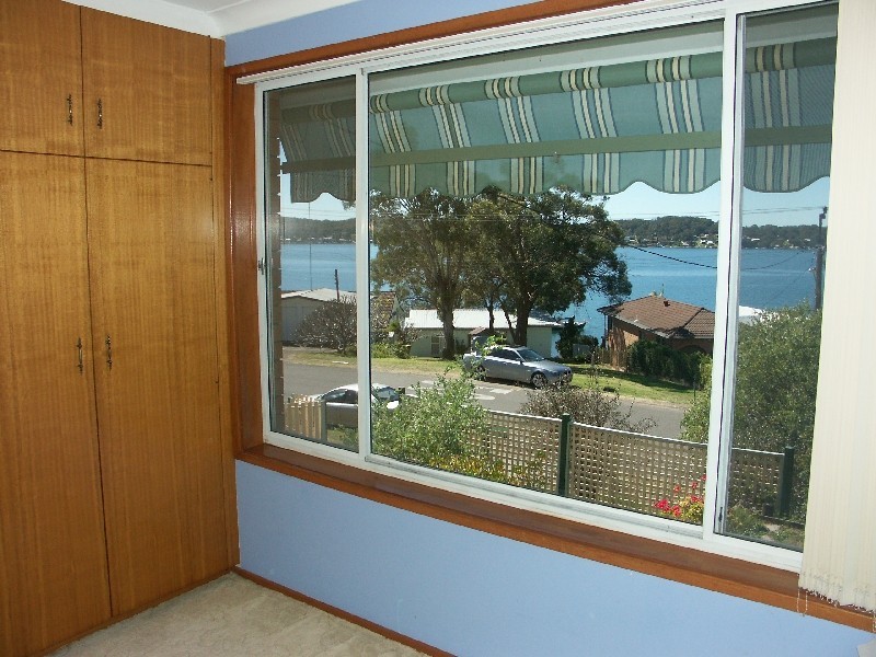 102 Fishing Point Road, Fishing Point NSW 2283