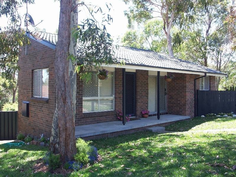10 Leumeah Place, Bolton Point NSW 2283