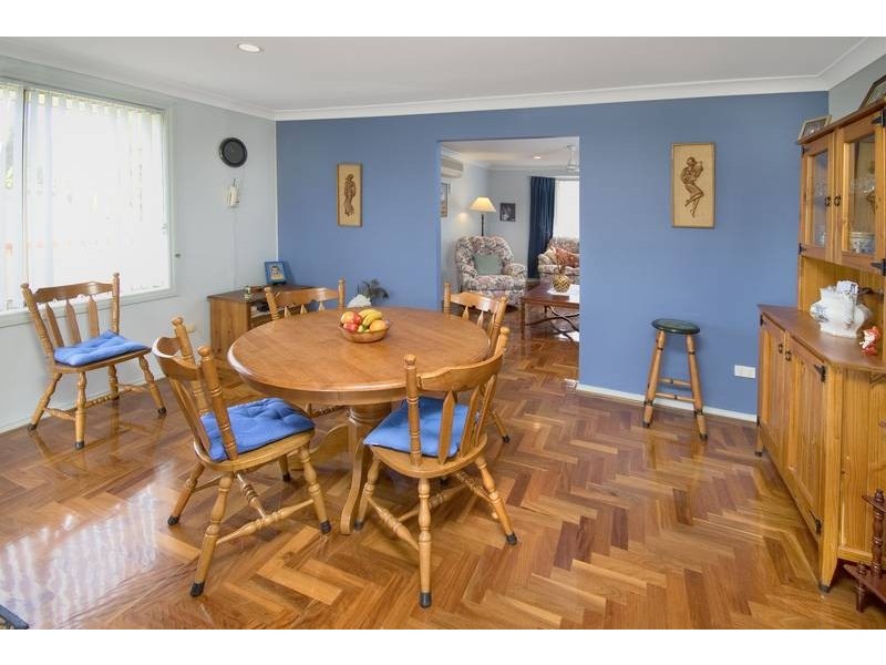 2/2 Pondee Place, Carey Bay NSW 2283