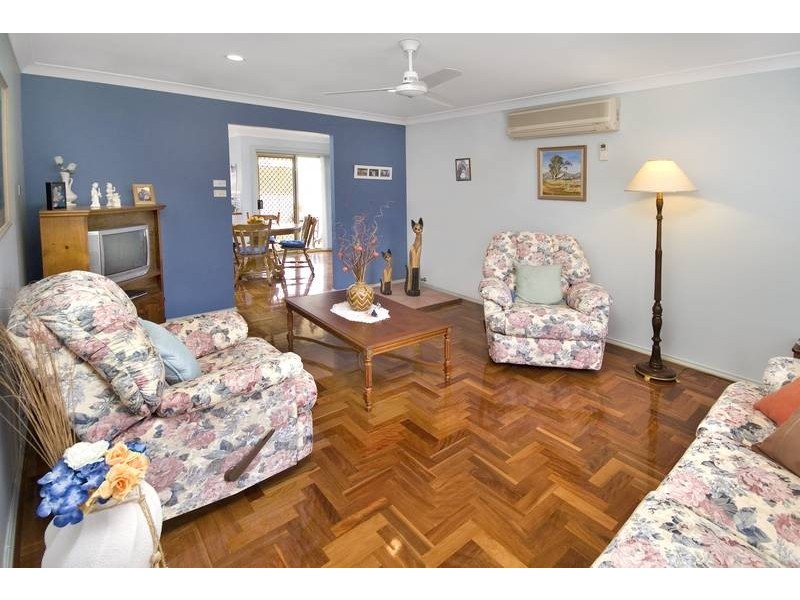 2/2 Pondee Place, Carey Bay NSW 2283