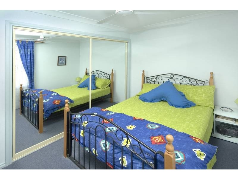 2/2 Pondee Place, Carey Bay NSW 2283