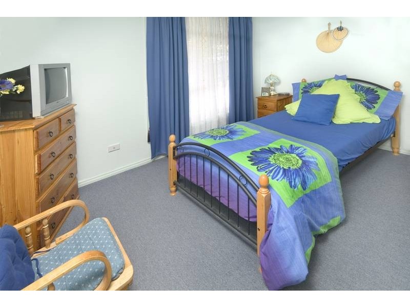 2/2 Pondee Place, Carey Bay NSW 2283