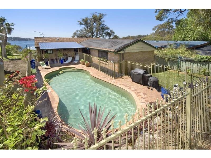66 Fishing Point Road, Fishing Point NSW 2283